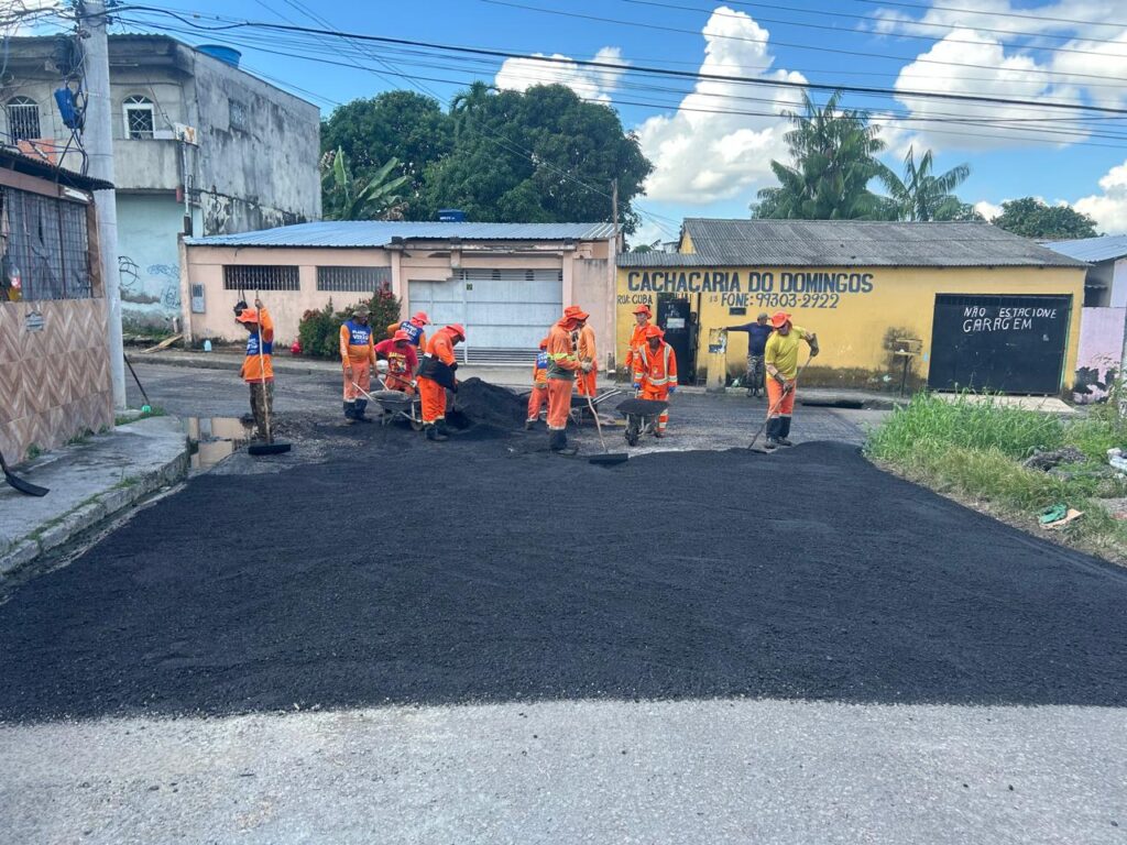 Prefeitura-de-Manaus-intensifica-manutencao-asfaltica-no-bairro-Flores-e-melhora-mobilidade-na-zona-Centro-Sul-3