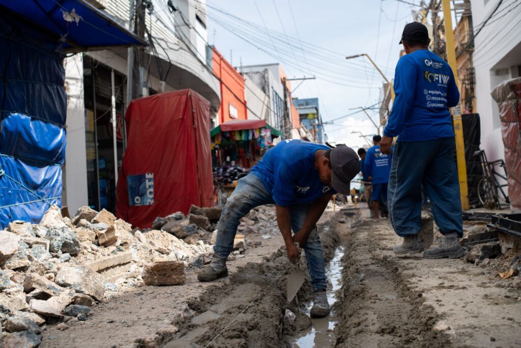 Prefeitura-de-Manaus-moderniza-drenagem-no-Centro-Historico-com-novas-grelhas-sem-valor-comercial-no-mercado-clandestino-2